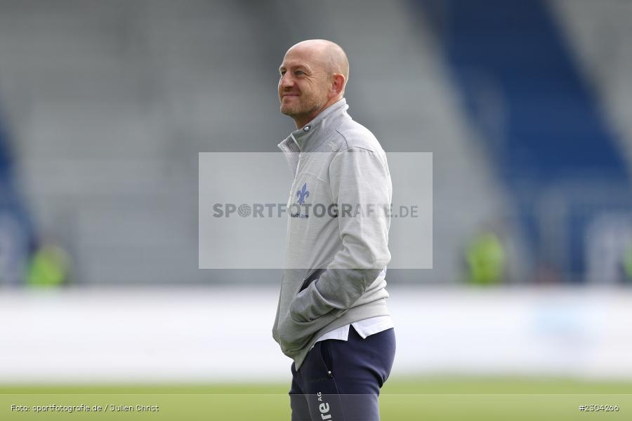 Torsten Lieberknecht, Merck-Stadion, Darmstadt, 28.08.2021, DFL, sport, action, Fussball, Deutschland, August 2021, Saison 2021/2022, 2. Bundesliga, H96, SVD, Hannover 96, SV Darmstadt 98 - Bild-ID: 2304266 Torsten Lieberknecht, Merck-Stadion, Darmstadt, 28.08.2021, DFL, sport, action, Fussball, Deutschland, August 2021, Saison 2021/2022, 2. Bundesliga, H96, SVD, Hannover 96, SV Darmstadt 98 - Bild-ID: 2304266