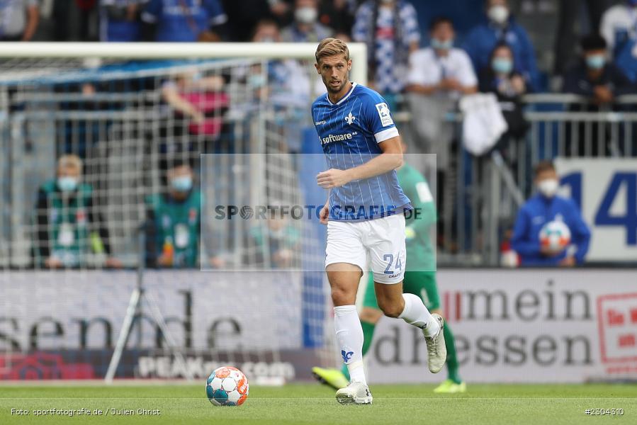 Lasse Sobiech, Merck-Stadion, Darmstadt, 28.08.2021, DFL, sport, action, Fussball, Deutschland, August 2021, Saison 2021/2022, 2. Bundesliga, H96, SVD, Hannover 96, SV Darmstadt 98 - Bild-ID: 2304310 Lasse Sobiech, Merck-Stadion, Darmstadt, 28.08.2021, DFL, sport, action, Fussball, Deutschland, August 2021, Saison 2021/2022, 2. Bundesliga, H96, SVD, Hannover 96, SV Darmstadt 98 - Bild-ID: 2304310