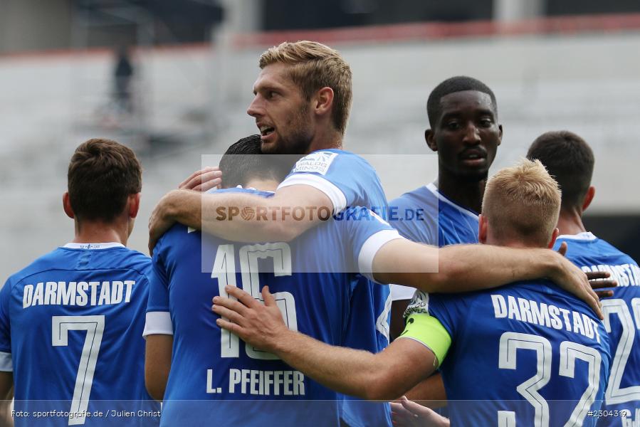Torjubel, Lasse Sobiech, Merck-Stadion, Darmstadt, 28.08.2021, DFL, sport, action, Fussball, Deutschland, August 2021, Saison 2021/2022, 2. Bundesliga, H96, SVD, Hannover 96, SV Darmstadt 98 - Bild-ID: 2304319 Torjubel, Lasse Sobiech, Merck-Stadion, Darmstadt, 28.08.2021, DFL, sport, action, Fussball, Deutschland, August 2021, Saison 2021/2022, 2. Bundesliga, H96, SVD, Hannover 96, SV Darmstadt 98 - Bild-ID: 2304319