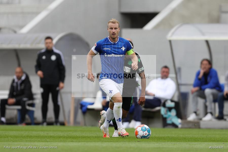 Fabian Holland, Merck-Stadion, Darmstadt, 28.08.2021, DFL, sport, action, Fussball, Deutschland, August 2021, Saison 2021/2022, 2. Bundesliga, H96, SVD, Hannover 96, SV Darmstadt 98 - Bild-ID: 2304321