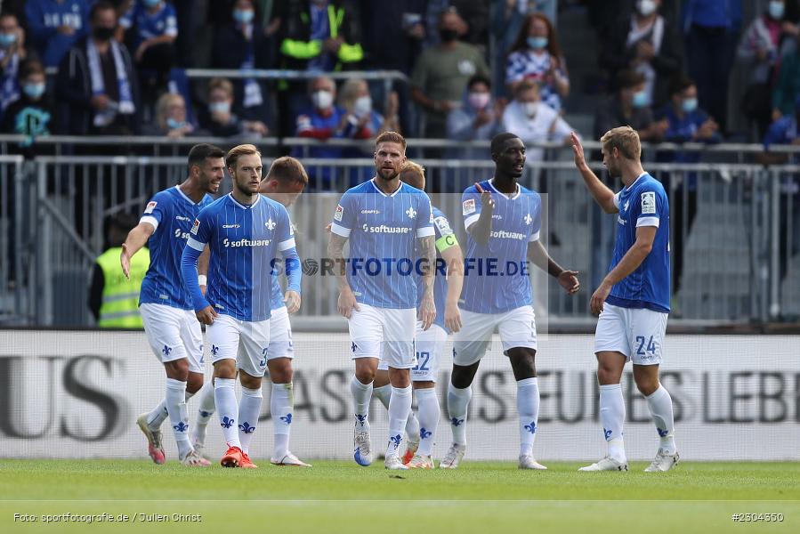 Patric Pfeiffer, Lasse Sobiech, Tobias Kempe, Adrian Stanilewicz, Merck-Stadion, Darmstadt, 28.08.2021, DFL, sport, action, Fussball, Deutschland, August 2021, Saison 2021/2022, 2. Bundesliga, H96, SVD, Hannover 96, SV Darmstadt 98 - Bild-ID: 2304350 Patric Pfeiffer, Lasse Sobiech, Tobias Kempe, Adrian Stanilewicz, Merck-Stadion, Darmstadt, 28.08.2021, DFL, sport, action, Fussball, Deutschland, August 2021, Saison 2021/2022, 2. Bundesliga, H96, SVD, Hannover 96, SV Darmstadt 98 - Bild-ID: 2304350