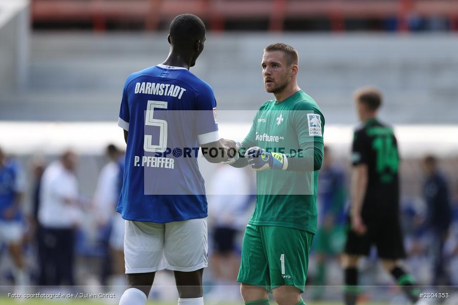 Marcel Schuhen, Merck-Stadion, Darmstadt, 28.08.2021, DFL, sport, action, Fussball, Deutschland, August 2021, Saison 2021/2022, 2. Bundesliga, H96, SVD, Hannover 96, SV Darmstadt 98 - Bild-ID: 2304353 Marcel Schuhen, Merck-Stadion, Darmstadt, 28.08.2021, DFL, sport, action, Fussball, Deutschland, August 2021, Saison 2021/2022, 2. Bundesliga, H96, SVD, Hannover 96, SV Darmstadt 98 - Bild-ID: 2304353