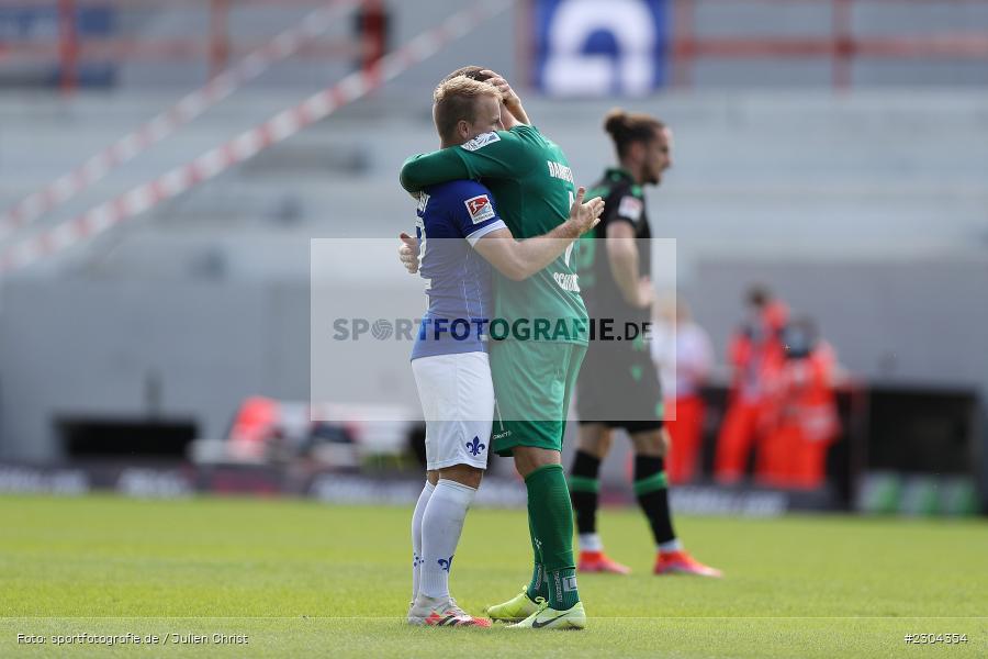 Fabian Holland, Merck-Stadion, Darmstadt, 28.08.2021, DFL, sport, action, Fussball, Deutschland, August 2021, Saison 2021/2022, 2. Bundesliga, H96, SVD, Hannover 96, SV Darmstadt 98 - Bild-ID: 2304354 Fabian Holland, Merck-Stadion, Darmstadt, 28.08.2021, DFL, sport, action, Fussball, Deutschland, August 2021, Saison 2021/2022, 2. Bundesliga, H96, SVD, Hannover 96, SV Darmstadt 98 - Bild-ID: 2304354