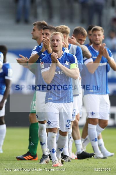 Gestik, Applaus, Fabian Holland, Merck-Stadion, Darmstadt, 28.08.2021, DFL, sport, action, Fussball, Deutschland, August 2021, Saison 2021/2022, 2. Bundesliga, H96, SVD, Hannover 96, SV Darmstadt 98 - Bild-ID: 2304359