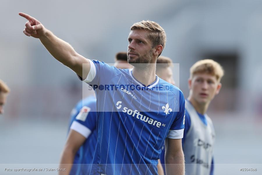 Hände, Arme, gestikuliert, Lasse Sobiech, Merck-Stadion, Darmstadt, 28.08.2021, DFL, sport, action, Fussball, Deutschland, August 2021, Saison 2021/2022, 2. Bundesliga, H96, SVD, Hannover 96, SV Darmstadt 98 - Bild-ID: 2304368
