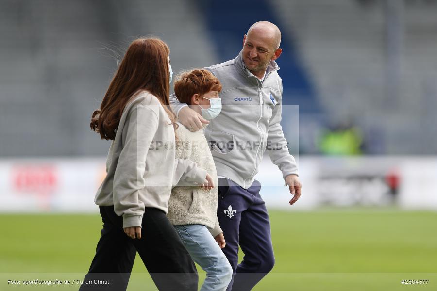 Torsten Lieberknecht, Merck-Stadion, Darmstadt, 28.08.2021, DFL, sport, action, Fussball, Deutschland, August 2021, Saison 2021/2022, 2. Bundesliga, H96, SVD, Hannover 96, SV Darmstadt 98 - Bild-ID: 2304377 Torsten Lieberknecht, Merck-Stadion, Darmstadt, 28.08.2021, DFL, sport, action, Fussball, Deutschland, August 2021, Saison 2021/2022, 2. Bundesliga, H96, SVD, Hannover 96, SV Darmstadt 98 - Bild-ID: 2304377