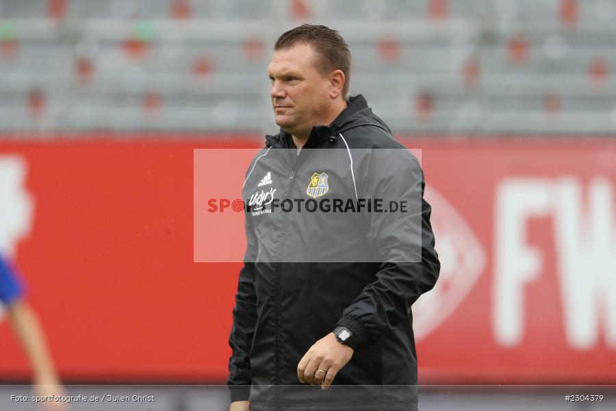 Uwe Koschinat, FLYERALARM Arena, Würzburg, 29.08.2021, DFL, sport, action, Fussball, Deutschland, August 2021, Saison 2021/2022, FCS, FWK, 3. Liga, 1. FC Saarbrücken, FC Würzburger Kickers - Bild-ID: 2304379