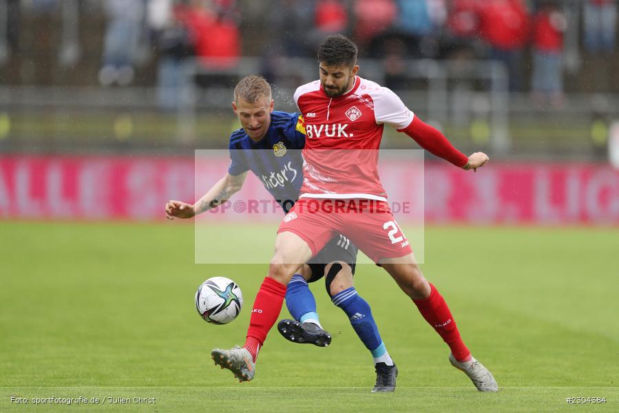 Moritz Heinrich, FLYERALARM Arena, Würzburg, 29.08.2021, DFL, sport, action, Fussball, Deutschland, August 2021, Saison 2021/2022, FCS, FWK, 3. Liga, 1. FC Saarbrücken, FC Würzburger Kickers - Bild-ID: 2304384 Moritz Heinrich, FLYERALARM Arena, Würzburg, 29.08.2021, DFL, sport, action, Fussball, Deutschland, August 2021, Saison 2021/2022, FCS, FWK, 3. Liga, 1. FC Saarbrücken, FC Würzburger Kickers - Bild-ID: 2304384