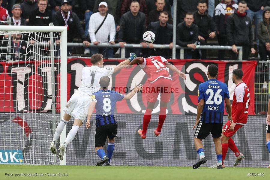 Daniel Batz, FLYERALARM Arena, Würzburg, 29.08.2021, DFL, sport, action, Fussball, Deutschland, August 2021, Saison 2021/2022, FCS, FWK, 3. Liga, 1. FC Saarbrücken, FC Würzburger Kickers - Bild-ID: 2304402