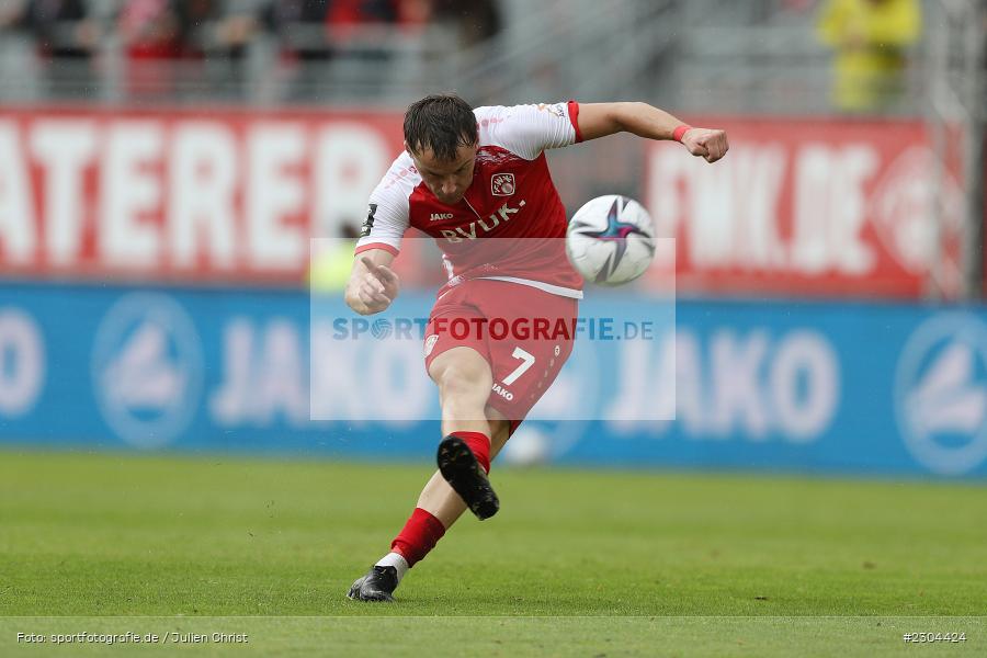 Mirnes Pepić, FLYERALARM Arena, Würzburg, 29.08.2021, DFL, sport, action, Fussball, Deutschland, August 2021, Saison 2021/2022, FCS, FWK, 3. Liga, 1. FC Saarbrücken, FC Würzburger Kickers - Bild-ID: 2304424 Mirnes Pepić, FLYERALARM Arena, Würzburg, 29.08.2021, DFL, sport, action, Fussball, Deutschland, August 2021, Saison 2021/2022, FCS, FWK, 3. Liga, 1. FC Saarbrücken, FC Würzburger Kickers - Bild-ID: 2304424