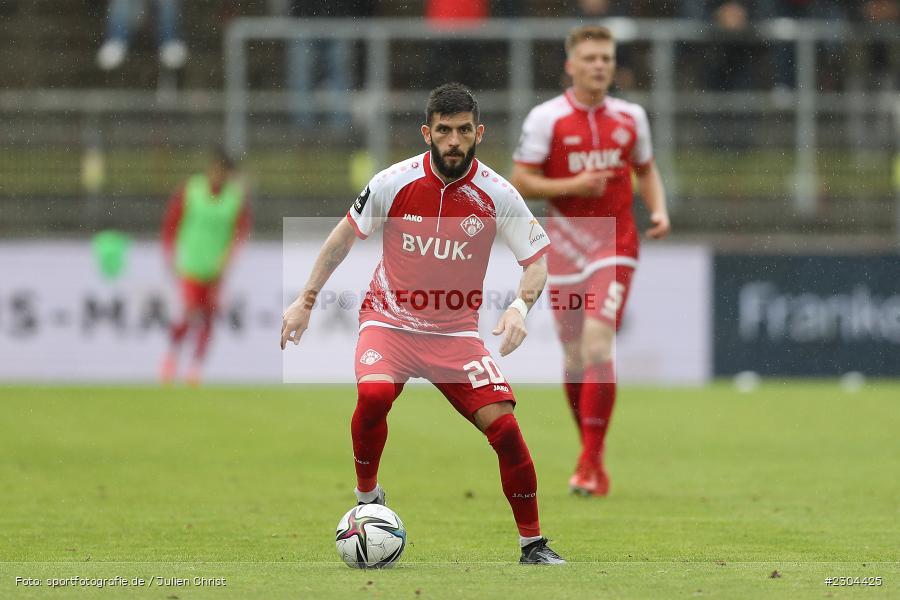 Fanol Perdedaj, FLYERALARM Arena, Würzburg, 29.08.2021, DFL, sport, action, Fussball, Deutschland, August 2021, Saison 2021/2022, FCS, FWK, 3. Liga, 1. FC Saarbrücken, FC Würzburger Kickers - Bild-ID: 2304425 Fanol Perdedaj, FLYERALARM Arena, Würzburg, 29.08.2021, DFL, sport, action, Fussball, Deutschland, August 2021, Saison 2021/2022, FCS, FWK, 3. Liga, 1. FC Saarbrücken, FC Würzburger Kickers - Bild-ID: 2304425