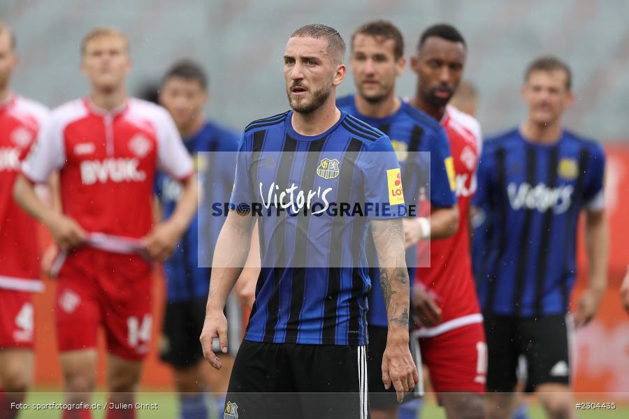 Robin Scheu, FLYERALARM Arena, Würzburg, 29.08.2021, DFL, sport, action, Fussball, Deutschland, August 2021, Saison 2021/2022, FCS, FWK, 3. Liga, 1. FC Saarbrücken, FC Würzburger Kickers - Bild-ID: 2304435