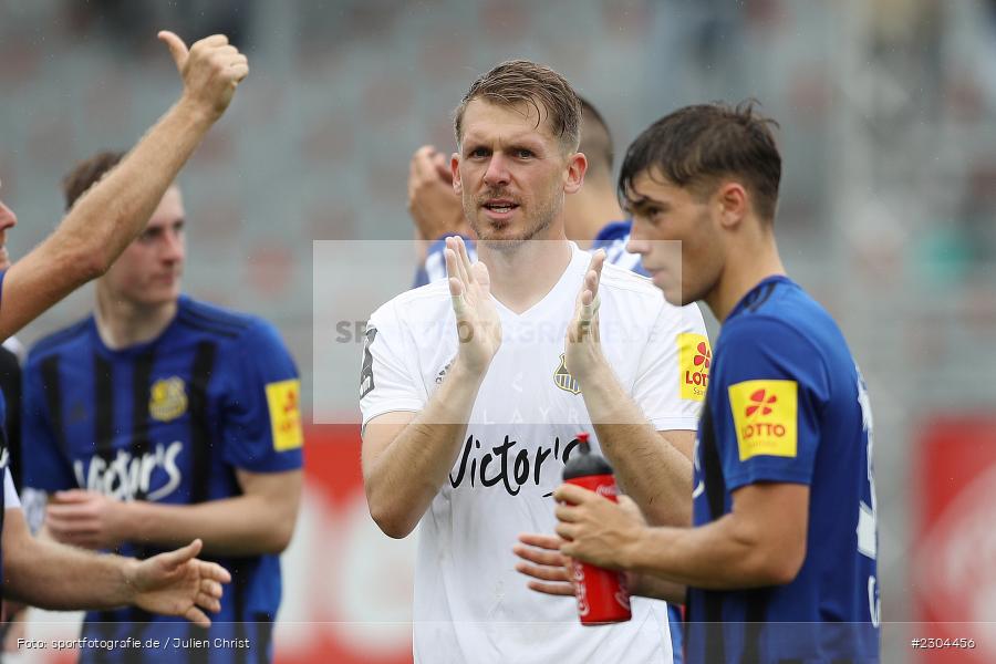 Daniel Batz, FLYERALARM Arena, Würzburg, 29.08.2021, DFL, sport, action, Fussball, Deutschland, August 2021, Saison 2021/2022, FCS, FWK, 3. Liga, 1. FC Saarbrücken, FC Würzburger Kickers - Bild-ID: 2304456