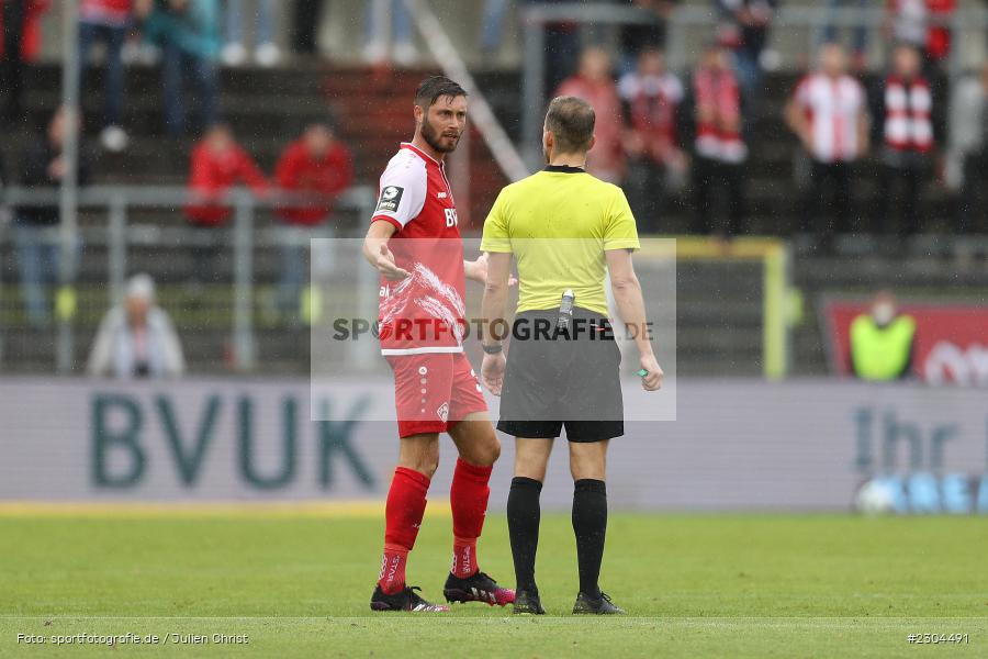 Christian Strohdiek, FLYERALARM Arena, Würzburg, 29.08.2021, DFL, sport, action, Fussball, Deutschland, August 2021, Saison 2021/2022, FCS, FWK, 3. Liga, 1. FC Saarbrücken, FC Würzburger Kickers - Bild-ID: 2304491 Christian Strohdiek, FLYERALARM Arena, Würzburg, 29.08.2021, DFL, sport, action, Fussball, Deutschland, August 2021, Saison 2021/2022, FCS, FWK, 3. Liga, 1. FC Saarbrücken, FC Würzburger Kickers - Bild-ID: 2304491