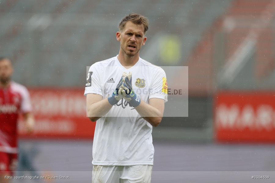 Daniel Batz, FLYERALARM Arena, Würzburg, 29.08.2021, DFL, sport, action, Fussball, Deutschland, August 2021, Saison 2021/2022, FCS, FWK, 3. Liga, 1. FC Saarbrücken, FC Würzburger Kickers - Bild-ID: 2304509 Daniel Batz, FLYERALARM Arena, Würzburg, 29.08.2021, DFL, sport, action, Fussball, Deutschland, August 2021, Saison 2021/2022, FCS, FWK, 3. Liga, 1. FC Saarbrücken, FC Würzburger Kickers - Bild-ID: 2304509