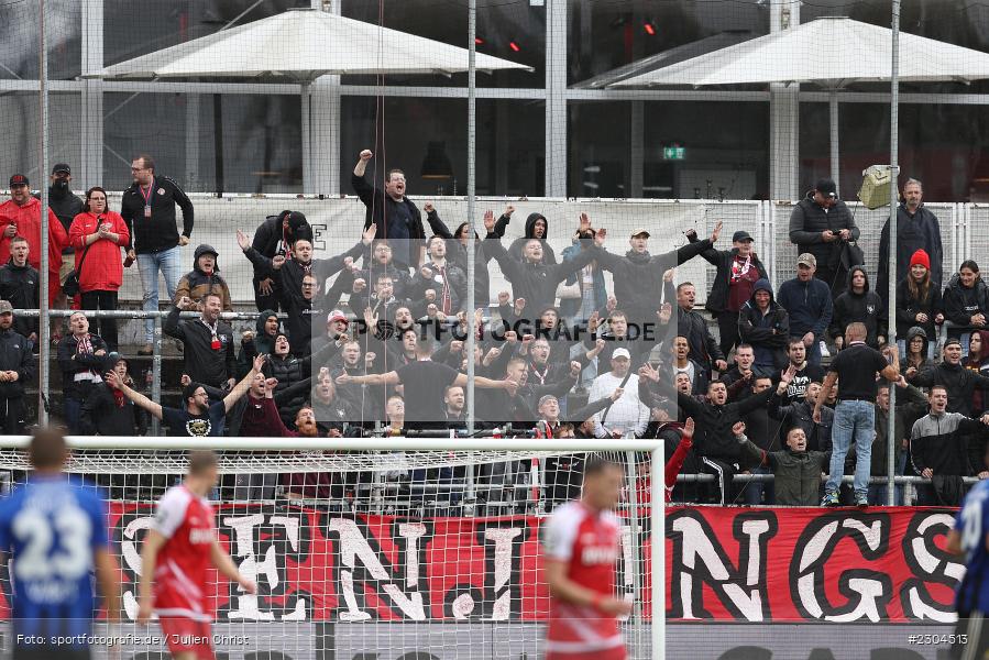 Fans, FLYERALARM Arena, Würzburg, 29.08.2021, DFL, sport, action, Fussball, Deutschland, August 2021, Saison 2021/2022, FCS, FWK, 3. Liga, 1. FC Saarbrücken, FC Würzburger Kickers - Bild-ID: 2304513 Fans, FLYERALARM Arena, Würzburg, 29.08.2021, DFL, sport, action, Fussball, Deutschland, August 2021, Saison 2021/2022, FCS, FWK, 3. Liga, 1. FC Saarbrücken, FC Würzburger Kickers - Bild-ID: 2304513