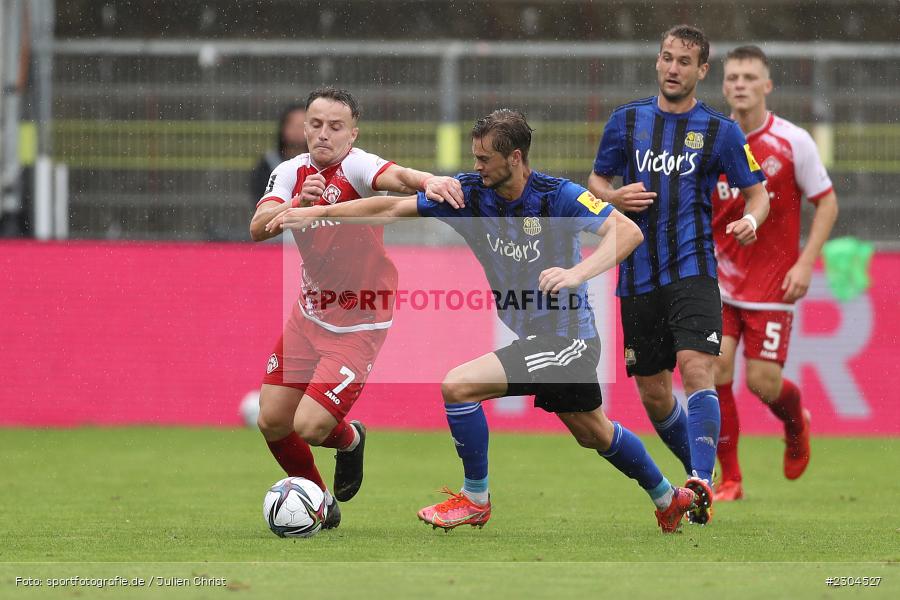 Mirnes Pepić, FLYERALARM Arena, Würzburg, 29.08.2021, DFL, sport, action, Fussball, Deutschland, August 2021, Saison 2021/2022, FCS, FWK, 3. Liga, 1. FC Saarbrücken, FC Würzburger Kickers - Bild-ID: 2304527