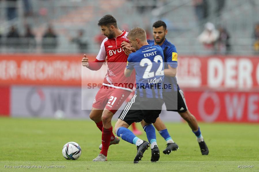 Moritz Heinrich, FLYERALARM Arena, Würzburg, 29.08.2021, DFL, sport, action, Fussball, Deutschland, August 2021, Saison 2021/2022, FCS, FWK, 3. Liga, 1. FC Saarbrücken, FC Würzburger Kickers - Bild-ID: 2304541 Moritz Heinrich, FLYERALARM Arena, Würzburg, 29.08.2021, DFL, sport, action, Fussball, Deutschland, August 2021, Saison 2021/2022, FCS, FWK, 3. Liga, 1. FC Saarbrücken, FC Würzburger Kickers - Bild-ID: 2304541