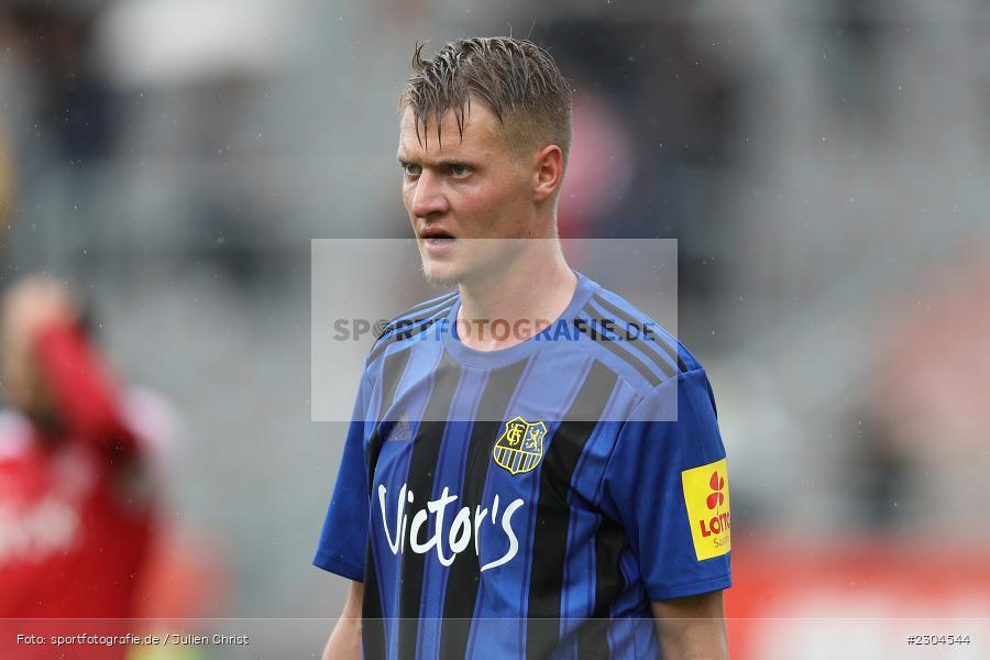 Pius Krätschmer, FLYERALARM Arena, Würzburg, 29.08.2021, DFL, sport, action, Fussball, Deutschland, August 2021, Saison 2021/2022, FCS, FWK, 3. Liga, 1. FC Saarbrücken, FC Würzburger Kickers - Bild-ID: 2304544