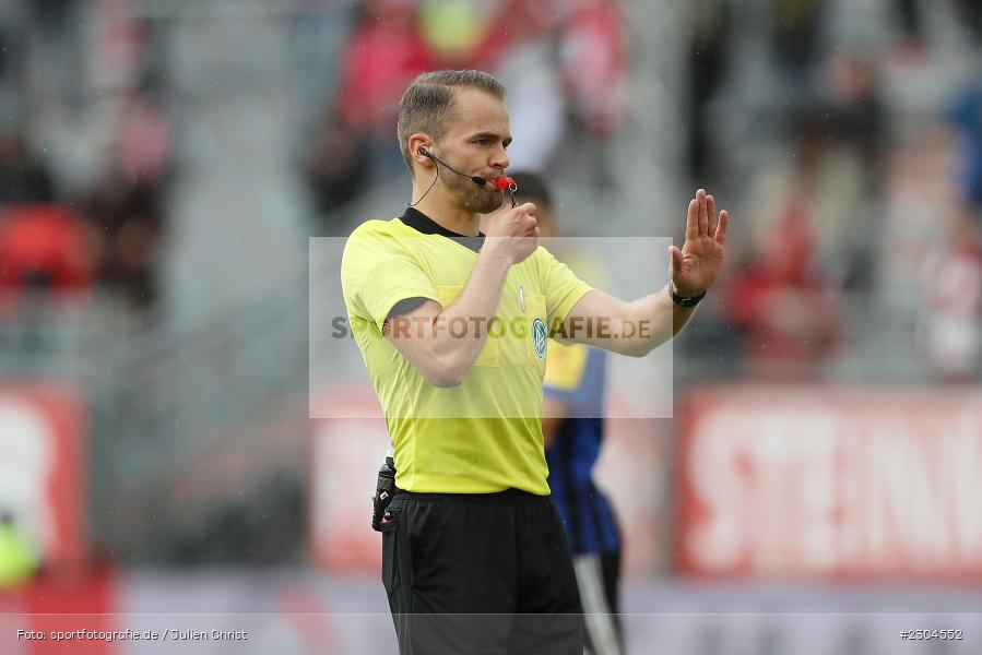 Hände, Arme, gestikuliert, Patrick Schwengers, FLYERALARM Arena, Würzburg, 29.08.2021, DFL, sport, action, Fussball, Deutschland, August 2021, Saison 2021/2022, FCS, FWK, 3. Liga, 1. FC Saarbrücken, FC Würzburger Kickers - Bild-ID: 2304552 Hände, Arme, gestikuliert, Patrick Schwengers, FLYERALARM Arena, Würzburg, 29.08.2021, DFL, sport, action, Fussball, Deutschland, August 2021, Saison 2021/2022, FCS, FWK, 3. Liga, 1. FC Saarbrücken, FC Würzburger Kickers - Bild-ID: 2304552
