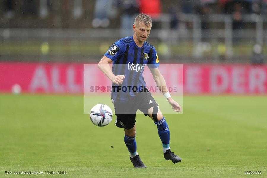 Dominik Ernst, FLYERALARM Arena, Würzburg, 29.08.2021, DFL, sport, action, Fussball, Deutschland, August 2021, Saison 2021/2022, FCS, FWK, 3. Liga, 1. FC Saarbrücken, FC Würzburger Kickers - Bild-ID: 2304605 Dominik Ernst, FLYERALARM Arena, Würzburg, 29.08.2021, DFL, sport, action, Fussball, Deutschland, August 2021, Saison 2021/2022, FCS, FWK, 3. Liga, 1. FC Saarbrücken, FC Würzburger Kickers - Bild-ID: 2304605