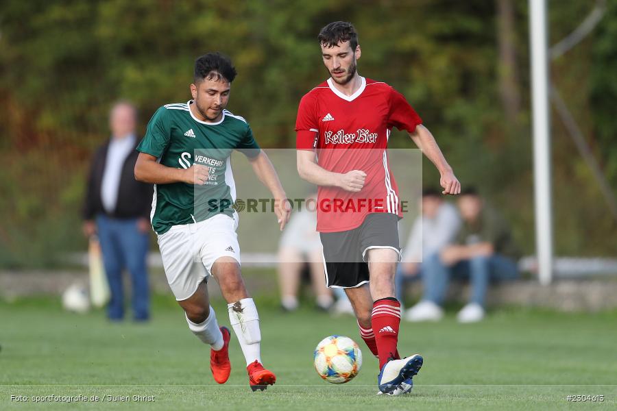 Kasim Ahmedi, Julian Genheimer, Sportgelände, Thüngersheim, 31.08.2021, BFV, sport, action, Fussball, Deutschland, August 2021, Saison 2021/2022, Runde 4, Toto-Pokal, Kreispokal, TSV, FVT, TSV Lohr, FV Thüngersheim - Bild-ID: 2304613