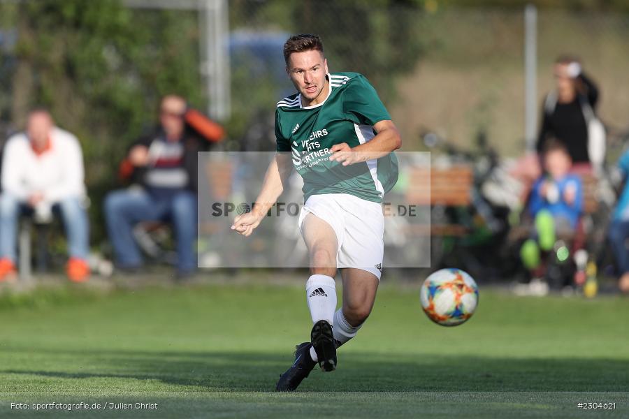 Torschuss, Louis Steinmetz, Sportgelände, Thüngersheim, 31.08.2021, BFV, sport, action, Fussball, Deutschland, August 2021, Saison 2021/2022, Runde 4, Toto-Pokal, Kreispokal, TSV, FVT, TSV Lohr, FV Thüngersheim - Bild-ID: 2304621