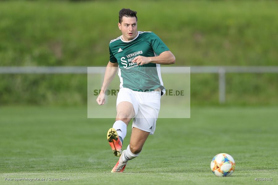 Max Hartmann, Sportgelände, Thüngersheim, 31.08.2021, BFV, sport, action, Fussball, Deutschland, August 2021, Saison 2021/2022, Runde 4, Toto-Pokal, Kreispokal, TSV, FVT, TSV Lohr, FV Thüngersheim - Bild-ID: 2304642 Max Hartmann, Sportgelände, Thüngersheim, 31.08.2021, BFV, sport, action, Fussball, Deutschland, August 2021, Saison 2021/2022, Runde 4, Toto-Pokal, Kreispokal, TSV, FVT, TSV Lohr, FV Thüngersheim - Bild-ID: 2304642