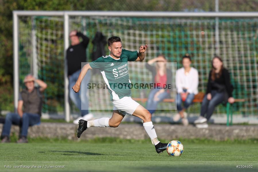 Louis Steinmetz, Sportgelände, Thüngersheim, 31.08.2021, BFV, sport, action, Fussball, Deutschland, August 2021, Saison 2021/2022, Runde 4, Toto-Pokal, Kreispokal, TSV, FVT, TSV Lohr, FV Thüngersheim - Bild-ID: 2304652 Louis Steinmetz, Sportgelände, Thüngersheim, 31.08.2021, BFV, sport, action, Fussball, Deutschland, August 2021, Saison 2021/2022, Runde 4, Toto-Pokal, Kreispokal, TSV, FVT, TSV Lohr, FV Thüngersheim - Bild-ID: 2304652