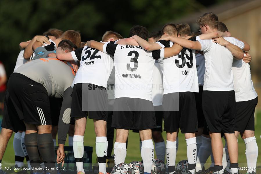 Mannschaftskreis, Sportplatz, Aschfeld, 01.09.2021, BFV, sport, action, Fussball, Deutschland, September 2021, Saison 2021/2022, Runde 4, Toto-Pokal, Kreispokal, TUS, FVB, TuS Frammersbach, FV Bachgrund - Bild-ID: 2304709 Mannschaftskreis, Sportplatz, Aschfeld, 01.09.2021, BFV, sport, action, Fussball, Deutschland, September 2021, Saison 2021/2022, Runde 4, Toto-Pokal, Kreispokal, TUS, FVB, TuS Frammersbach, FV Bachgrund - Bild-ID: 2304709