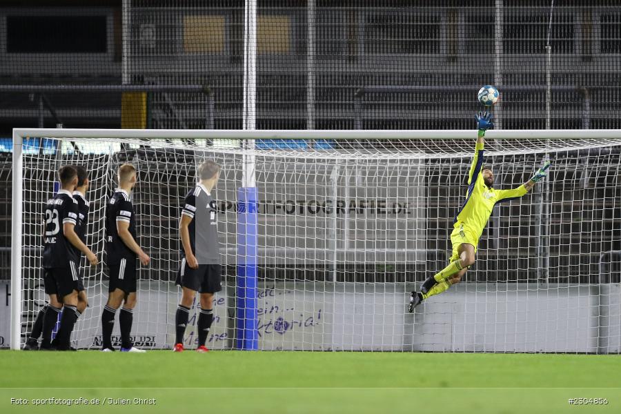 Freistoß, Parade, Torwart, Mustafa Özhitay, Stadion am Schönbusch, Aschaffenburg, 03.09.2021, BFV, sport, action, Fussball, Deutschland, September 2021, Saison 2021/2022, 4. Liga, Regionalliga Bayern, FCM, SVA, FC Memmingen, SV Viktoria Aschaffenburg - Bild-ID: 2304856 Freistoß, Parade, Torwart, Mustafa Özhitay, Stadion am Schönbusch, Aschaffenburg, 03.09.2021, BFV, sport, action, Fussball, Deutschland, September 2021, Saison 2021/2022, 4. Liga, Regionalliga Bayern, FCM, SVA, FC Memmingen, SV Viktoria Aschaffenburg - Bild-ID: 2304856