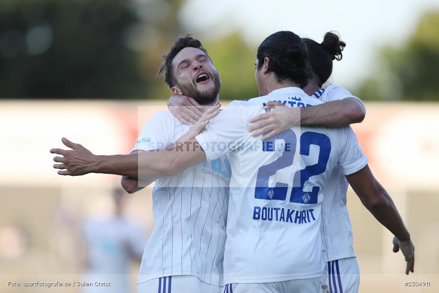 Freude, Torjubel, Elias Niesigk, Stadion am Schönbusch, Aschaffenburg, 03.09.2021, BFV, sport, action, Fussball, Deutschland, September 2021, Saison 2021/2022, 4. Liga, Regionalliga Bayern, FCM, SVA, FC Memmingen, SV Viktoria Aschaffenburg - Bild-ID: 2304911 Freude, Torjubel, Elias Niesigk, Stadion am Schönbusch, Aschaffenburg, 03.09.2021, BFV, sport, action, Fussball, Deutschland, September 2021, Saison 2021/2022, 4. Liga, Regionalliga Bayern, FCM, SVA, FC Memmingen, SV Viktoria Aschaffenburg - Bild-ID: 2304911
