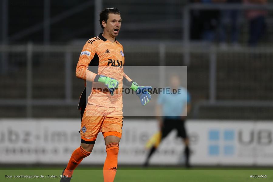 gibt Anweisungen, Max Grün, Stadion am Schönbusch, Aschaffenburg, 03.09.2021, BFV, sport, action, Fussball, Deutschland, September 2021, Saison 2021/2022, 4. Liga, Regionalliga Bayern, FCM, SVA, FC Memmingen, SV Viktoria Aschaffenburg - Bild-ID: 2304922 gibt Anweisungen, Max Grün, Stadion am Schönbusch, Aschaffenburg, 03.09.2021, BFV, sport, action, Fussball, Deutschland, September 2021, Saison 2021/2022, 4. Liga, Regionalliga Bayern, FCM, SVA, FC Memmingen, SV Viktoria Aschaffenburg - Bild-ID: 2304922
