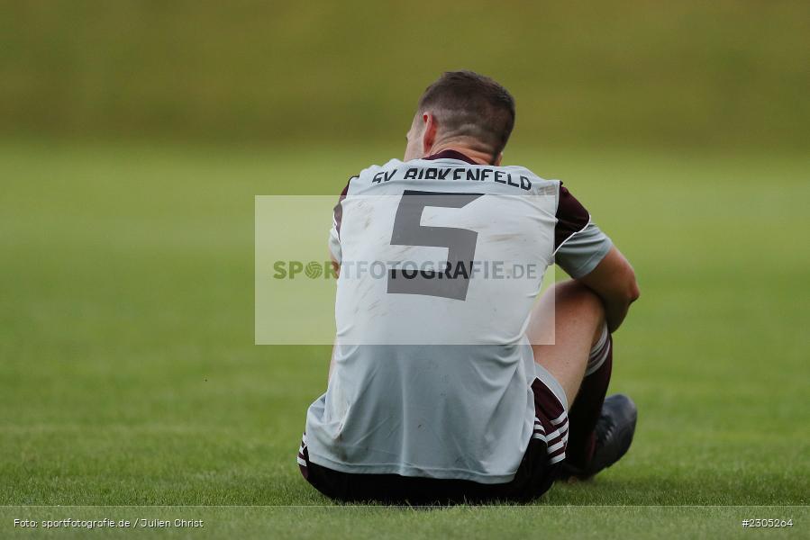 enttäuscht, am Boden, Philipp Schebler, Sportplatz, Birkenfeld, 08.09.2021, BFV, sport, action, Fussball, Deutschland, September 2021, Saison 2021/2022, Viertelfinale, Runde 5, Kreispokal, Toto-Pokal Würzburg, TuS Frammersbach, SV Birkenfeld - Bild-ID: 2305264 enttäuscht, am Boden, Philipp Schebler, Sportplatz, Birkenfeld, 08.09.2021, BFV, sport, action, Fussball, Deutschland, September 2021, Saison 2021/2022, Viertelfinale, Runde 5, Kreispokal, Toto-Pokal Würzburg, TuS Frammersbach, SV Birkenfeld - Bild-ID: 2305264
