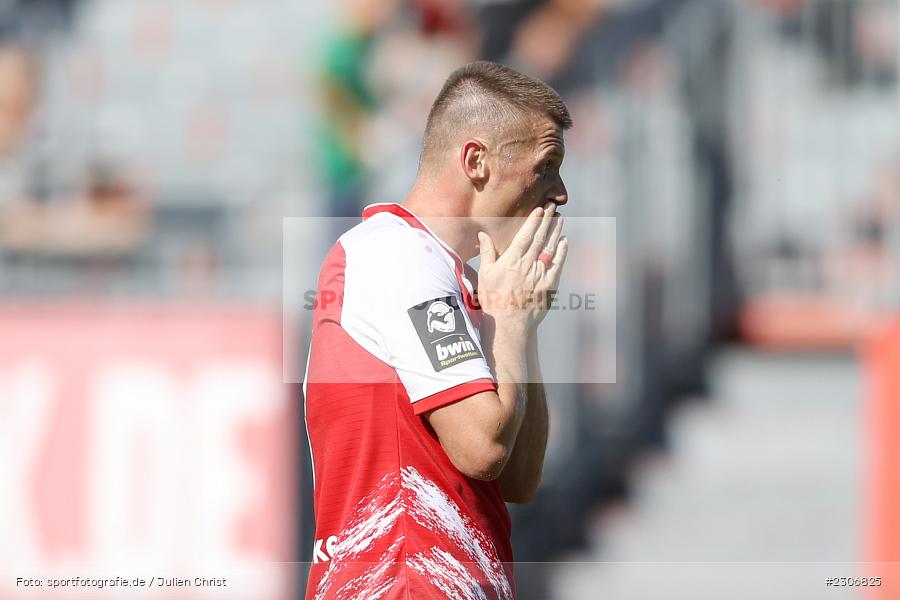 Marvin Pourié, FLYERALARM Arena, Würzburg, 11.09.2021, DFB, sport, action, Fussball, Deutschland, September 2021, Saison 2021/2022, TSV, FWK, 3. Liga, TSV Havelse, FC Würzburger Kickers - Bild-ID: 2306825