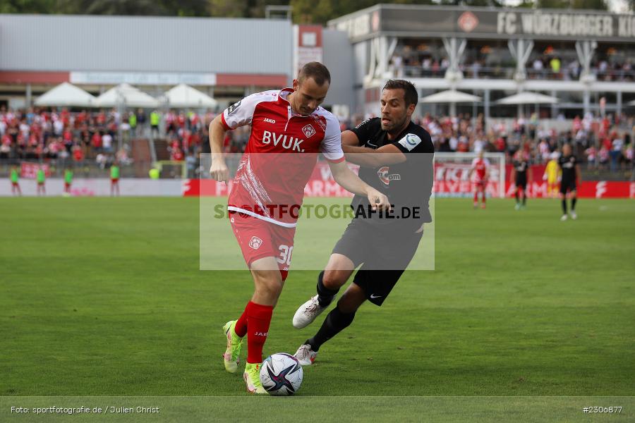 Tizian Hümmer, FLYERALARM Arena, Würzburg, 11.09.2021, DFB, sport, action, Fussball, Deutschland, September 2021, Saison 2021/2022, TSV, FWK, 3. Liga, TSV Havelse, FC Würzburger Kickers - Bild-ID: 2306877