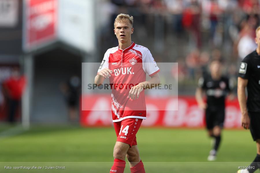 Louis Breunig, FLYERALARM Arena, Würzburg, 11.09.2021, DFB, sport, action, Fussball, Deutschland, September 2021, Saison 2021/2022, TSV, FWK, 3. Liga, TSV Havelse, FC Würzburger Kickers - Bild-ID: 2306892 Louis Breunig, FLYERALARM Arena, Würzburg, 11.09.2021, DFB, sport, action, Fussball, Deutschland, September 2021, Saison 2021/2022, TSV, FWK, 3. Liga, TSV Havelse, FC Würzburger Kickers - Bild-ID: 2306892