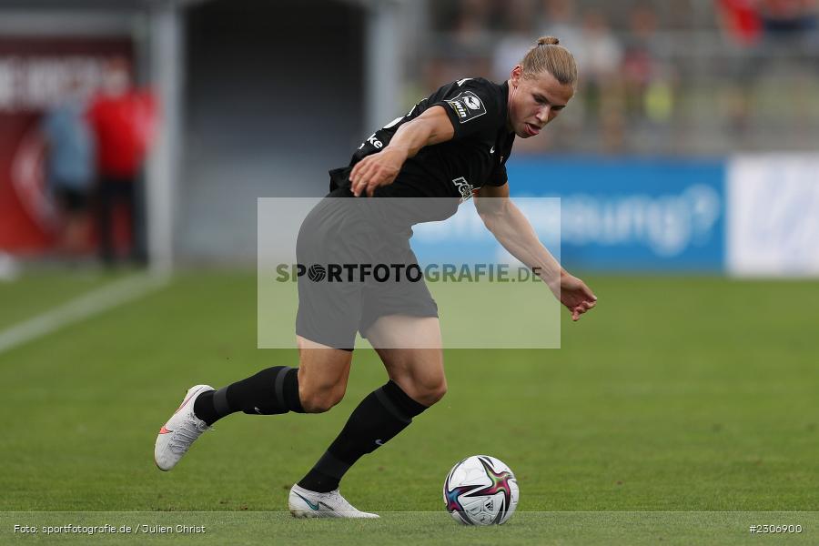 Fynn Lakenmacher, FLYERALARM Arena, Würzburg, 11.09.2021, DFB, sport, action, Fussball, Deutschland, September 2021, Saison 2021/2022, TSV, FWK, 3. Liga, TSV Havelse, FC Würzburger Kickers - Bild-ID: 2306900 Fynn Lakenmacher, FLYERALARM Arena, Würzburg, 11.09.2021, DFB, sport, action, Fussball, Deutschland, September 2021, Saison 2021/2022, TSV, FWK, 3. Liga, TSV Havelse, FC Würzburger Kickers - Bild-ID: 2306900