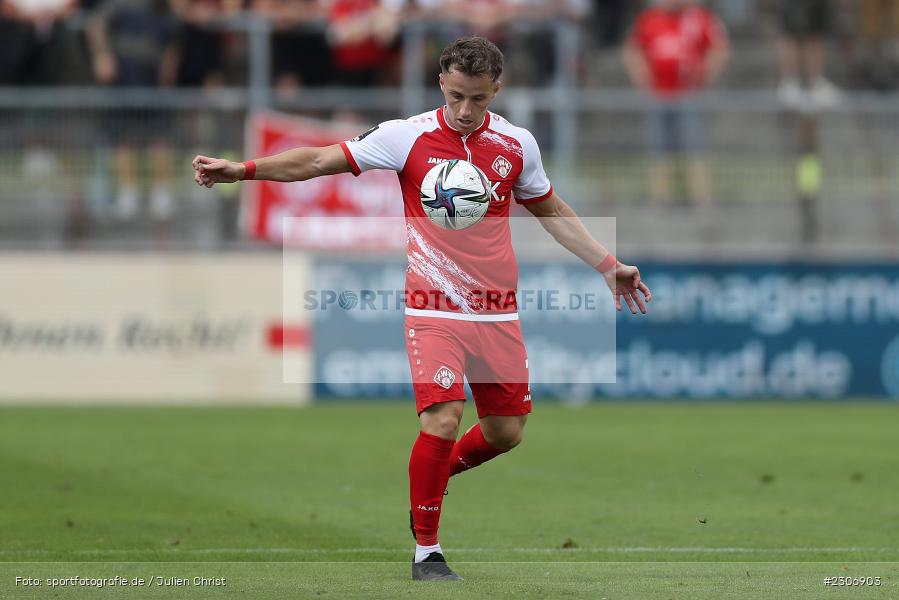 Mirnes Pepić, FLYERALARM Arena, Würzburg, 11.09.2021, DFB, sport, action, Fussball, Deutschland, September 2021, Saison 2021/2022, TSV, FWK, 3. Liga, TSV Havelse, FC Würzburger Kickers - Bild-ID: 2306903 Mirnes Pepić, FLYERALARM Arena, Würzburg, 11.09.2021, DFB, sport, action, Fussball, Deutschland, September 2021, Saison 2021/2022, TSV, FWK, 3. Liga, TSV Havelse, FC Würzburger Kickers - Bild-ID: 2306903