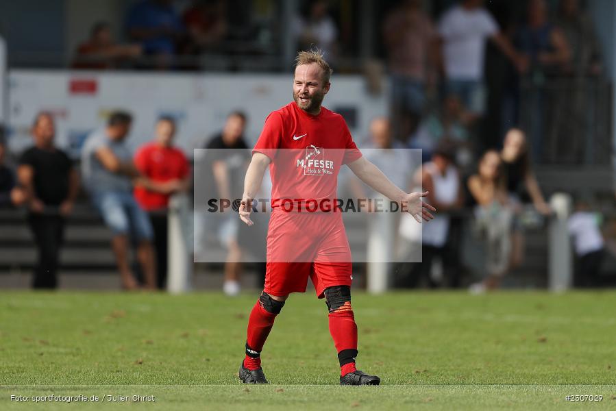 Hände, Arme, gestikuliert, Steffen Lehofer, Sportgelände, Gemünden, 12.09.2021, BFV, sport, action, Fussball, Deutschland, September 2021, Saison 2021/2022, BZL, Bezirksliga Unterfranken West, TUS, FVGS, TuS 1893 Aschaffenburg-Leider, FV Gemünden/Seifriedsburg - Bild-ID: 2307029 Hände, Arme, gestikuliert, Steffen Lehofer, Sportgelände, Gemünden, 12.09.2021, BFV, sport, action, Fussball, Deutschland, September 2021, Saison 2021/2022, BZL, Bezirksliga Unterfranken West, TUS, FVGS, TuS 1893 Aschaffenburg-Leider, FV Gemünden/Seifriedsburg - Bild-ID: 2307029