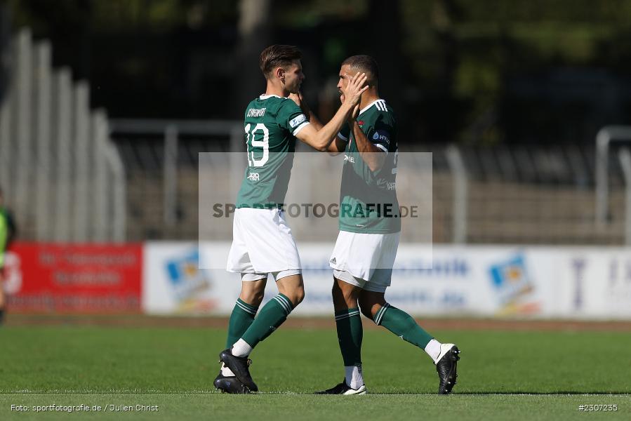 Lamar Yarbrough, Willy-Sachs-Stadion, Schweinfurt, 18.09.2021, BFV, sport, action, Fussball, Deutschland, September 2021, Saison 2021/2022, Regionalliga Bayern, SV Schalding-Heining, 1. FC Schweinfurt 05 - Bild-ID: 2307235 Lamar Yarbrough, Willy-Sachs-Stadion, Schweinfurt, 18.09.2021, BFV, sport, action, Fussball, Deutschland, September 2021, Saison 2021/2022, Regionalliga Bayern, SV Schalding-Heining, 1. FC Schweinfurt 05 - Bild-ID: 2307235