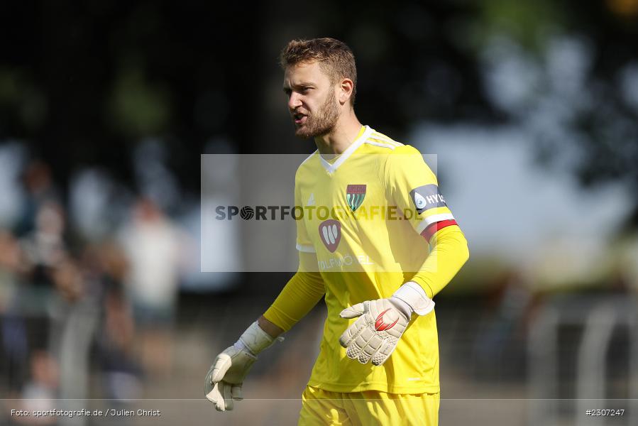 Luis Zwick, Willy-Sachs-Stadion, Schweinfurt, 18.09.2021, BFV, sport, action, Fussball, Deutschland, September 2021, Saison 2021/2022, Regionalliga Bayern, SV Schalding-Heining, 1. FC Schweinfurt 05 - Bild-ID: 2307247 Luis Zwick, Willy-Sachs-Stadion, Schweinfurt, 18.09.2021, BFV, sport, action, Fussball, Deutschland, September 2021, Saison 2021/2022, Regionalliga Bayern, SV Schalding-Heining, 1. FC Schweinfurt 05 - Bild-ID: 2307247