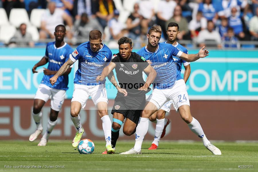 Tobias Kempe, Merck-Stadion, Darmstadt, 19.09.2021, DFL, sport, action, Fussball, Deutschland, September 2021, Saison 2021/2022, SGD, SVD, 2. Bundesliga, SG Dynamo Dresden, SV Darmstadt 98 - Bild-ID: 2307311 Tobias Kempe, Merck-Stadion, Darmstadt, 19.09.2021, DFL, sport, action, Fussball, Deutschland, September 2021, Saison 2021/2022, SGD, SVD, 2. Bundesliga, SG Dynamo Dresden, SV Darmstadt 98 - Bild-ID: 2307311