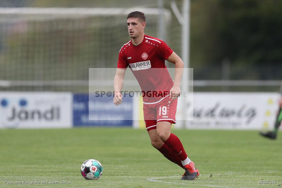 Max Hering, Sportplatz, Karlburg, 19.09.2021, BFV, sport, action, Fussball, Deutschland, September 2021, Saison 2021/2022, SCF, TSV, Bayernliga Nord, 1. SC Feucht, TSV Karlburg - Bild-ID: 2307396