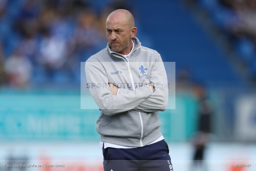 Torsten Lieberknecht, Merck-Stadion, Darmstadt, 19.09.2021, DFL, sport, action, Fussball, Deutschland, September 2021, Saison 2021/2022, SGD, SVD, 2. Bundesliga, SG Dynamo Dresden, SV Darmstadt 98 - Bild-ID: 2307437 Torsten Lieberknecht, Merck-Stadion, Darmstadt, 19.09.2021, DFL, sport, action, Fussball, Deutschland, September 2021, Saison 2021/2022, SGD, SVD, 2. Bundesliga, SG Dynamo Dresden, SV Darmstadt 98 - Bild-ID: 2307437