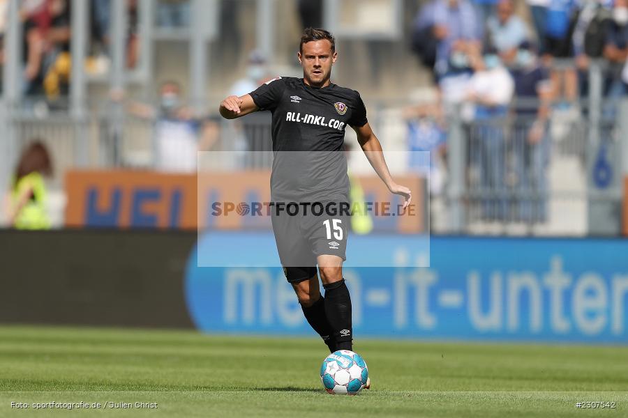 Chris Löwe, Merck-Stadion, Darmstadt, 19.09.2021, DFL, sport, action, Fussball, Deutschland, September 2021, Saison 2021/2022, SGD, SVD, 2. Bundesliga, SG Dynamo Dresden, SV Darmstadt 98 - Bild-ID: 2307542 Chris Löwe, Merck-Stadion, Darmstadt, 19.09.2021, DFL, sport, action, Fussball, Deutschland, September 2021, Saison 2021/2022, SGD, SVD, 2. Bundesliga, SG Dynamo Dresden, SV Darmstadt 98 - Bild-ID: 2307542