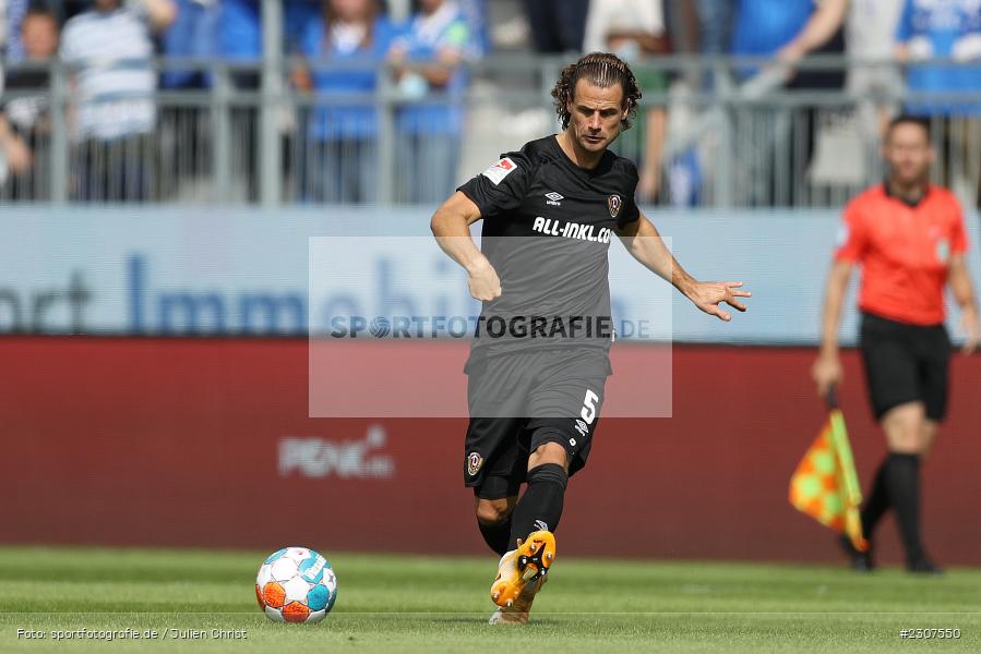 Yannick Stark, Merck-Stadion, Darmstadt, 19.09.2021, DFL, sport, action, Fussball, Deutschland, September 2021, Saison 2021/2022, SGD, SVD, 2. Bundesliga, SG Dynamo Dresden, SV Darmstadt 98 - Bild-ID: 2307550 Yannick Stark, Merck-Stadion, Darmstadt, 19.09.2021, DFL, sport, action, Fussball, Deutschland, September 2021, Saison 2021/2022, SGD, SVD, 2. Bundesliga, SG Dynamo Dresden, SV Darmstadt 98 - Bild-ID: 2307550