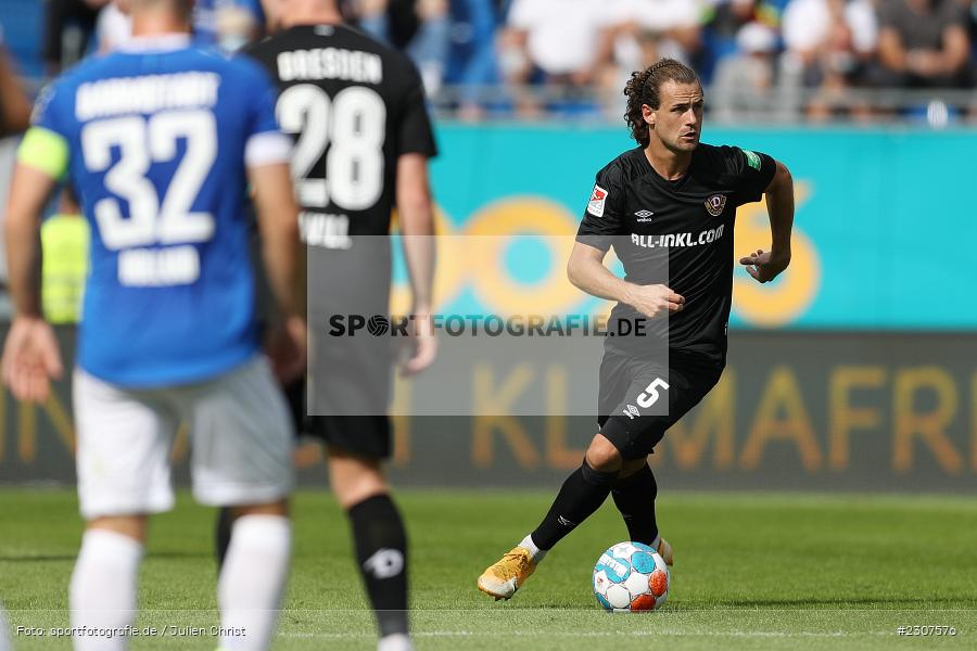 Yannick Stark, Merck-Stadion, Darmstadt, 19.09.2021, DFL, sport, action, Fussball, Deutschland, September 2021, Saison 2021/2022, SGD, SVD, 2. Bundesliga, SG Dynamo Dresden, SV Darmstadt 98 - Bild-ID: 2307576 Yannick Stark, Merck-Stadion, Darmstadt, 19.09.2021, DFL, sport, action, Fussball, Deutschland, September 2021, Saison 2021/2022, SGD, SVD, 2. Bundesliga, SG Dynamo Dresden, SV Darmstadt 98 - Bild-ID: 2307576