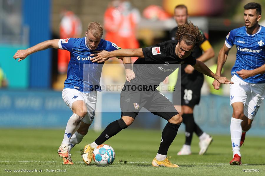 Fabian Holland, Merck-Stadion, Darmstadt, 19.09.2021, DFL, sport, action, Fussball, Deutschland, September 2021, Saison 2021/2022, SGD, SVD, 2. Bundesliga, SG Dynamo Dresden, SV Darmstadt 98 - Bild-ID: 2307588 Fabian Holland, Merck-Stadion, Darmstadt, 19.09.2021, DFL, sport, action, Fussball, Deutschland, September 2021, Saison 2021/2022, SGD, SVD, 2. Bundesliga, SG Dynamo Dresden, SV Darmstadt 98 - Bild-ID: 2307588