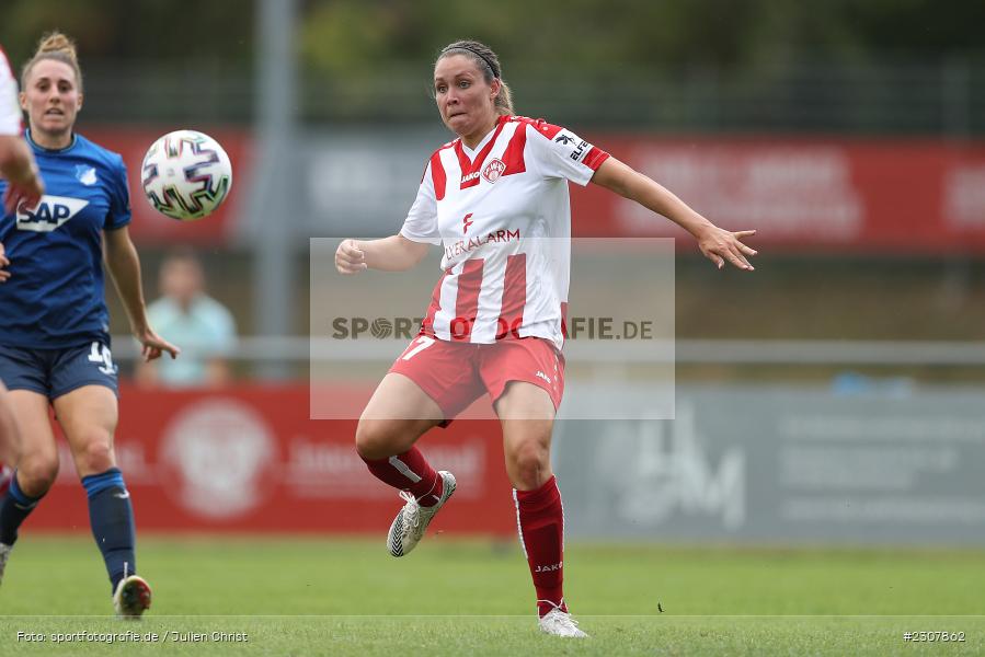 Christina Neufeld, Sportpark Heuchelhof, Würzburg, 26.09.2021, sport, action, Fussball, Deutschland, September 2021, Saison 2021/2022, Runde 2, Gruppe Süd, Pokal, DFB, DFB Pokal Frauen, TSG, FWK, TSG Hoffenheim, FC Würzburger Kickers - Bild-ID: 2307862